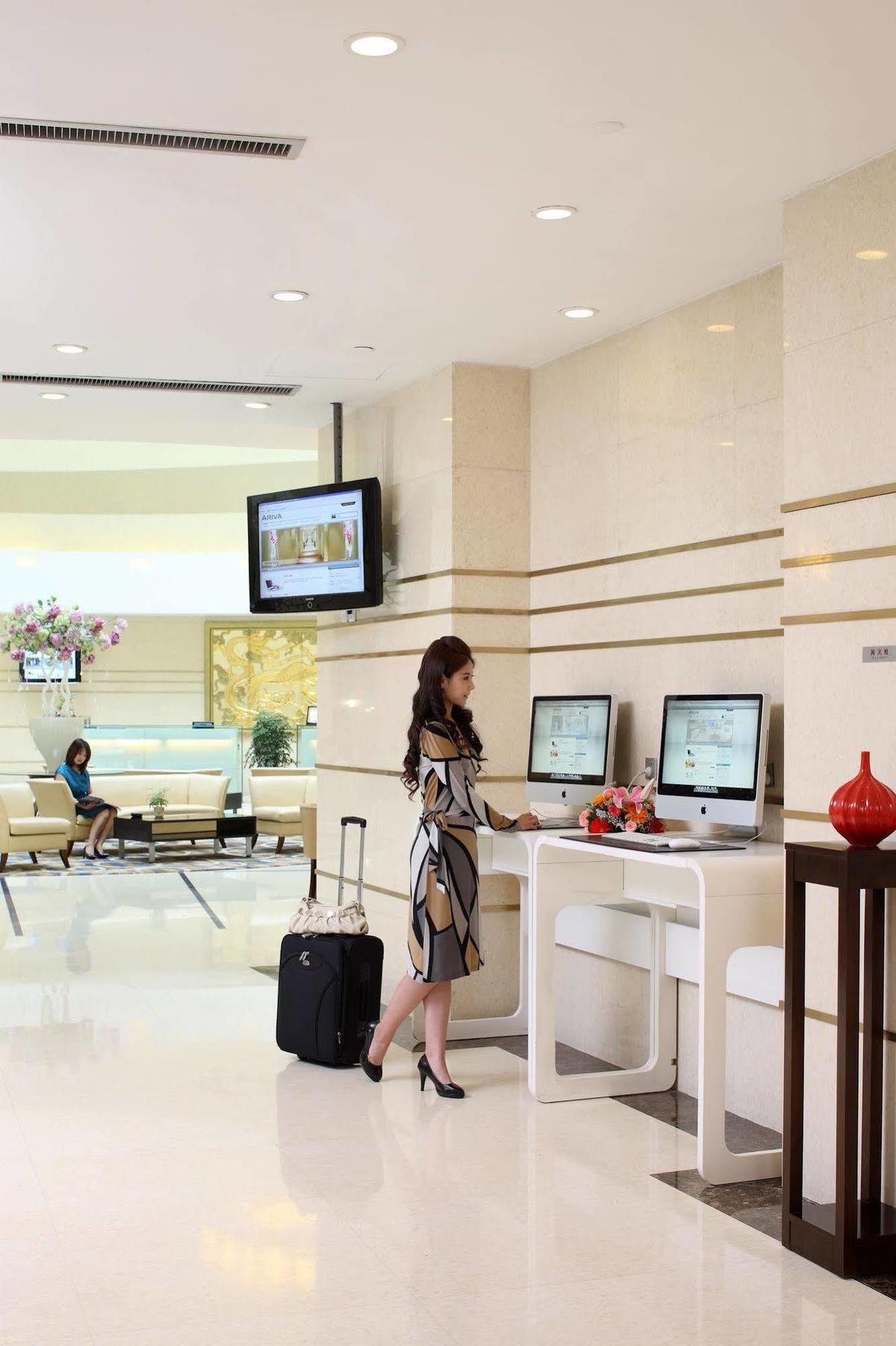 Ariva Beijing West Hotel Εξωτερικό φωτογραφία